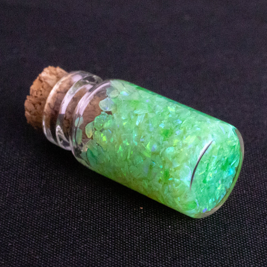 Colored Glass, Opal Dark Green, opaque Pigments